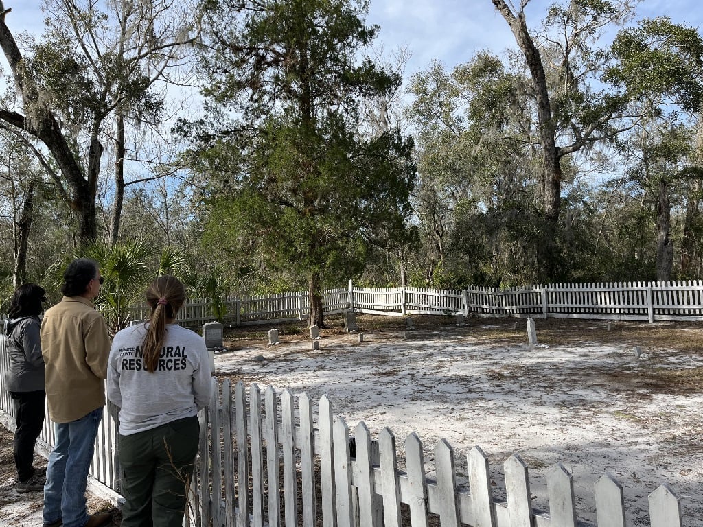 Rye Cemetary Fence Cemetary